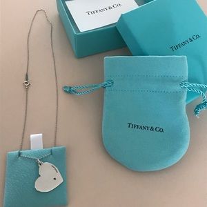 Tiffany & Co “with love” charm round diamond chip